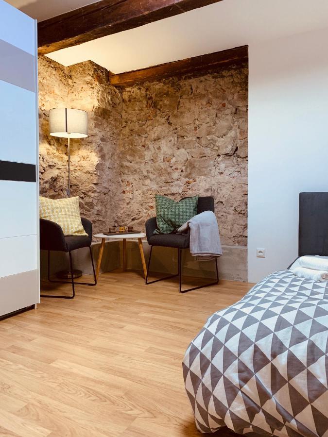 Felix Living 1, Modern & Cozy, Netflix, Smart Tv Apartment